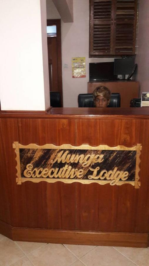 Munga Executive Lodge อารูชา ภายนอก รูปภาพ